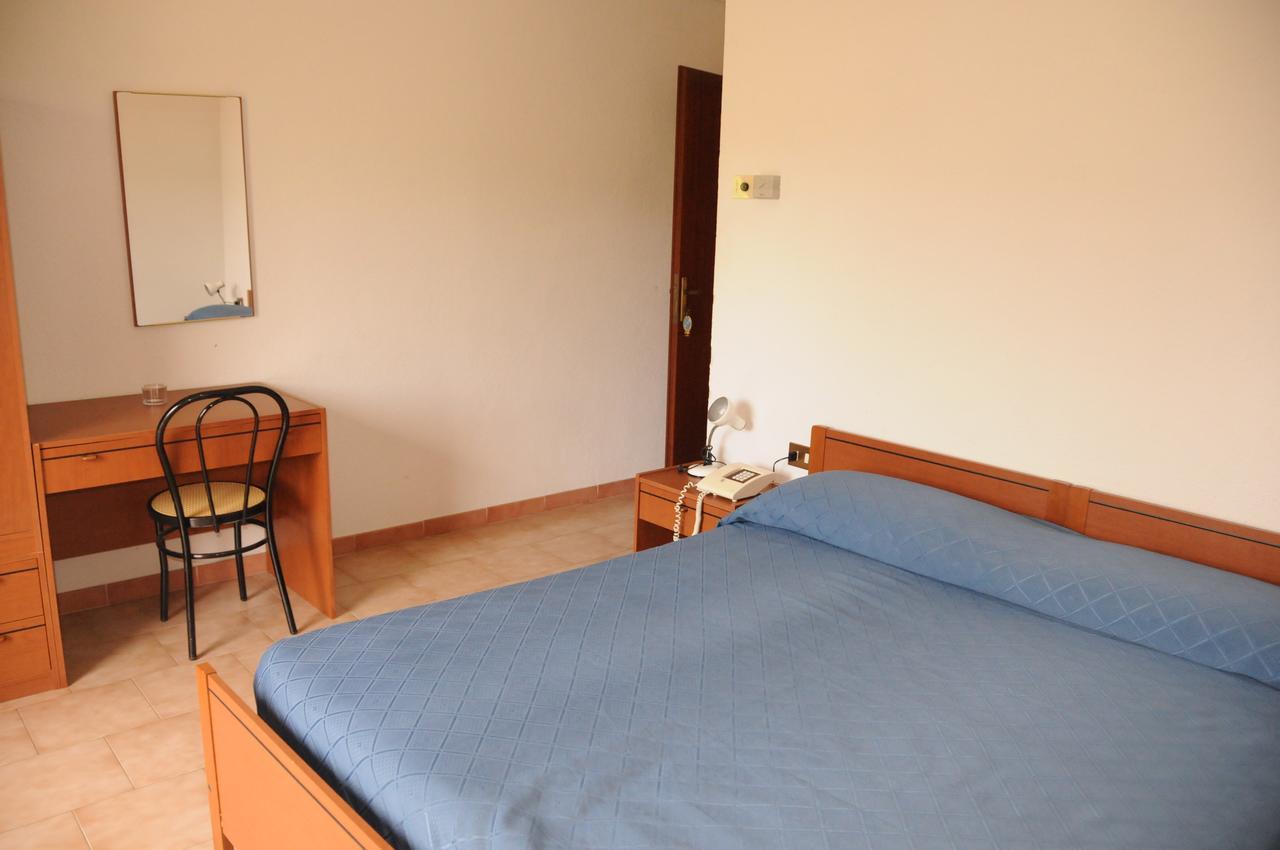 تريكينا Hotel La Quiete المظهر الخارجي الصورة