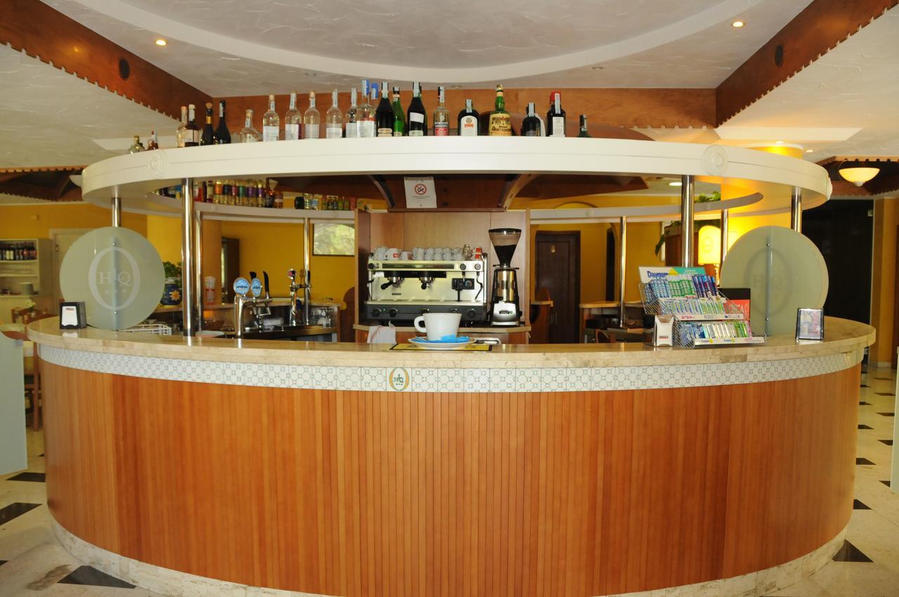 تريكينا Hotel La Quiete المظهر الخارجي الصورة